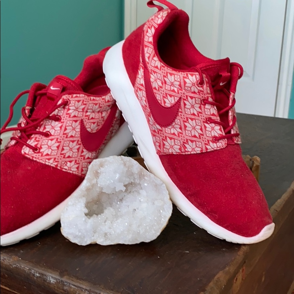 Incredible Nike Shoes Snowflake Pattern Excellent